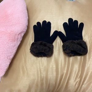 Black and Leopard 🐆 Gloves